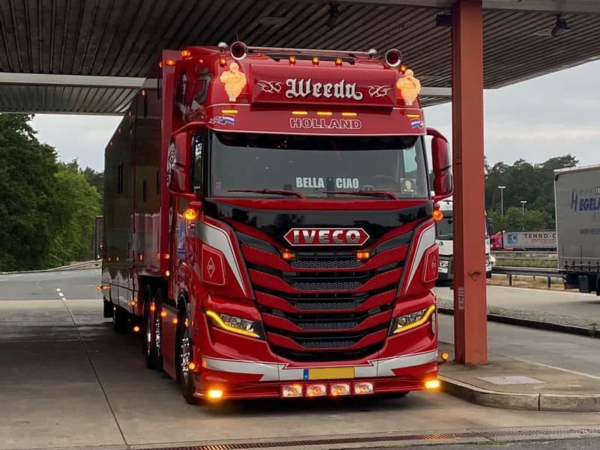 Weeda Iveco S-Way LED dagrijverlichting oranje - voor Iveco S-way - bouwjaar 2020+ - EAN: 6090536279227