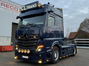 Mercedes Actros LED dagrijverlichting ORANJE - geschikt voor LED en xenon koplamp - vanaf bouwjaar 2020 - EAN: 6090549690613