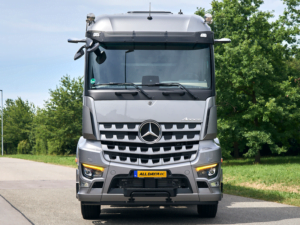 Mercedes Arocs LED daytime running light ORANGE - suitable for xenon headlight - from year of construction 2022 - EAN: