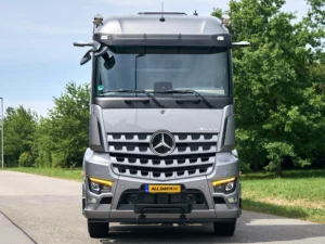 Mercedes Arocs LED dagrijverlichting ORANJE - geschikt voor xenon koplamp - vanaf bouwjaar 2022 - EAN: