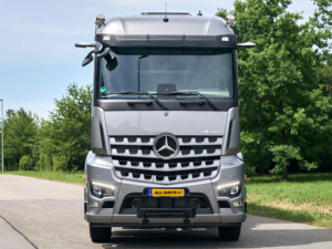 Mercedes Arocs LED dagrijverlichting WARM WIT - geschikt voor xenon koplamp - vanaf bouwjaar 2022 - EAN: