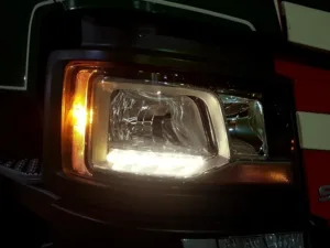 Scania Next Gen LED dagrijverlichting voor halogeen koplamp - LED DRL unit die geschikt is voor Scania Next Gen vrachtwagen van 2016+ - WARM WIT DRL unit voor de vrachtwagen