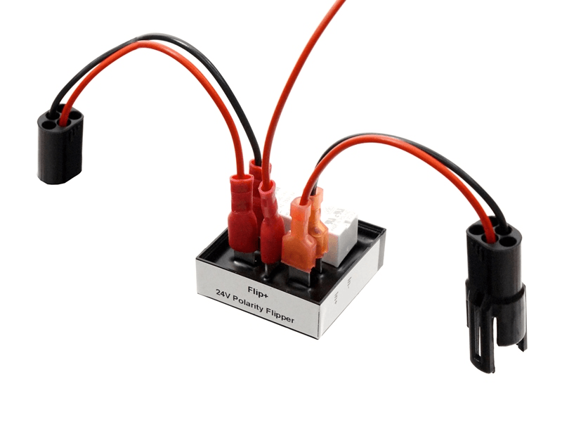 MTRS Dual-Color-Sonnenblendenlampenadapter – Zubehör, das eine DUAL COLOR-Sonnenblendenlampe benötigt, um einen Farbwechsel zu erreichen – EAN: 7423515590584